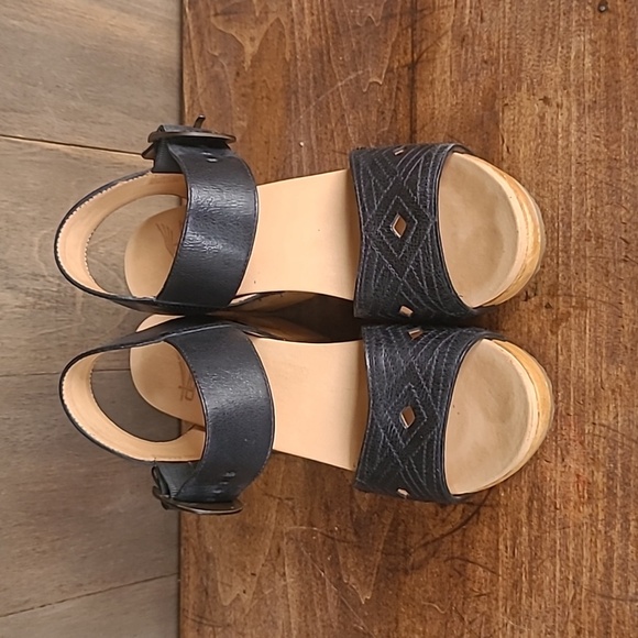 Dansko Clogs Women's sz 36/5.5US Odele Black Tumbled Calf Leather Wood Platforms - Picture 6 of 12